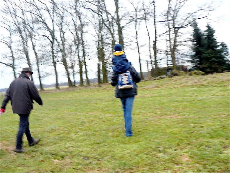 2009_01_18 Gr_nkohlwanderung zum Modellflugplatz Lachendorf_ Fotos und Essen bei Thalau015.jpg